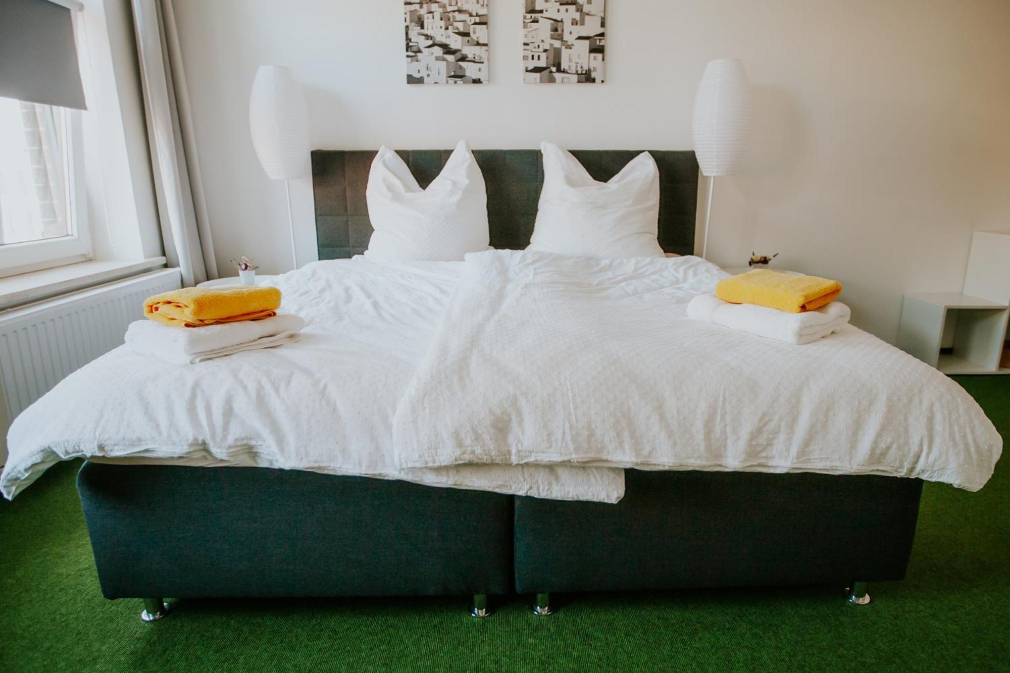 Traumhaftes Apartment Am Dom Mit Grosser Dachterrasse Zwickau Extérieur photo